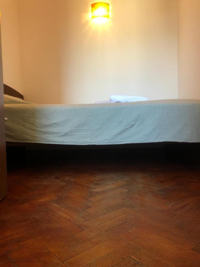 بوخارست Lovely 1 Bedroom Apartment Close To Old Town المظهر الخارجي الصورة